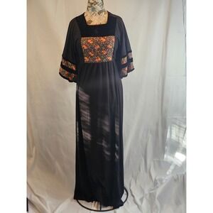 Vintage Vicky Vaughn 1970's Prairie Dress. Size Small Union Made Maxi Dress CC